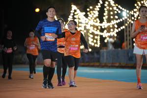 BIB: 77212, 77228, 264
                            <button type="button" onclick="openModal(21637415)" class="btn btn-primary btn-sm float-right btn-popup" data-toggle="modal" data-target=".modal-high-quality">
                        <i class="fas fa-shopping-cart"></i> Add to Cart
                    </button>
                                            <button type="button" onclick="isThisMe(21637415, true)" class="btn btn-success btn-sm float-right btn-popup btn-isme hidden" data-toggle="tooltip" data-placement="bottom" title="นี่คือรูปของคุณใช่ไหม คลิกที่นี่เพื่อเอาเข้าอัลบั้ม">
                        <i class="fas fa-plus"></i> Add to album
                    </button>
                    <button type="button" onclick="isThisMe(21637415, false)" class="btn btn-warning btn-sm float-right btn-popup btn-isnotme hidden">
                        <i class="fas fa-ban"></i> Remove from album
                    </button>